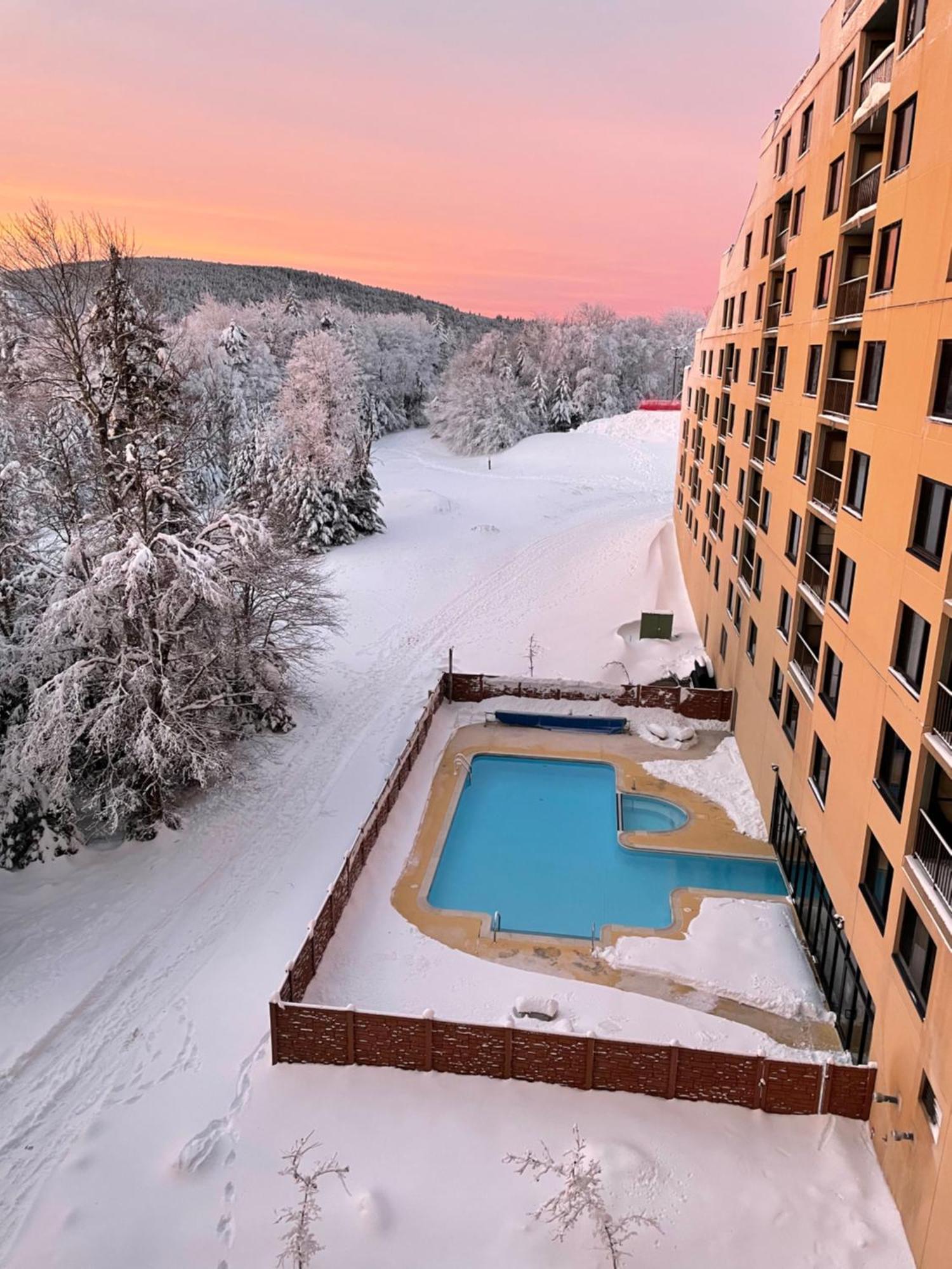 Modern Condo With Ski In & Ski Out - Silver Creek Lodge, Snowshoe Exterior photo